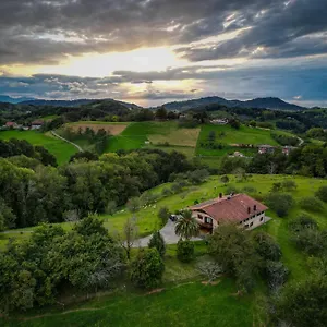 agroturismo-erretegi-haundi.basquecountryhotels.org/